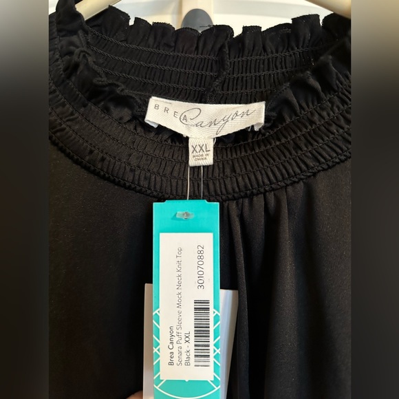 Black, puffy, leather sleeves, mixed material. High quality t-shirt body. NWT - Picture 3 of 3